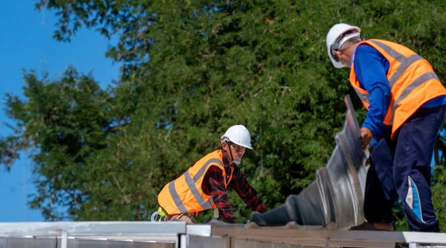 Professional new roof installation services in Lady Lake, FL